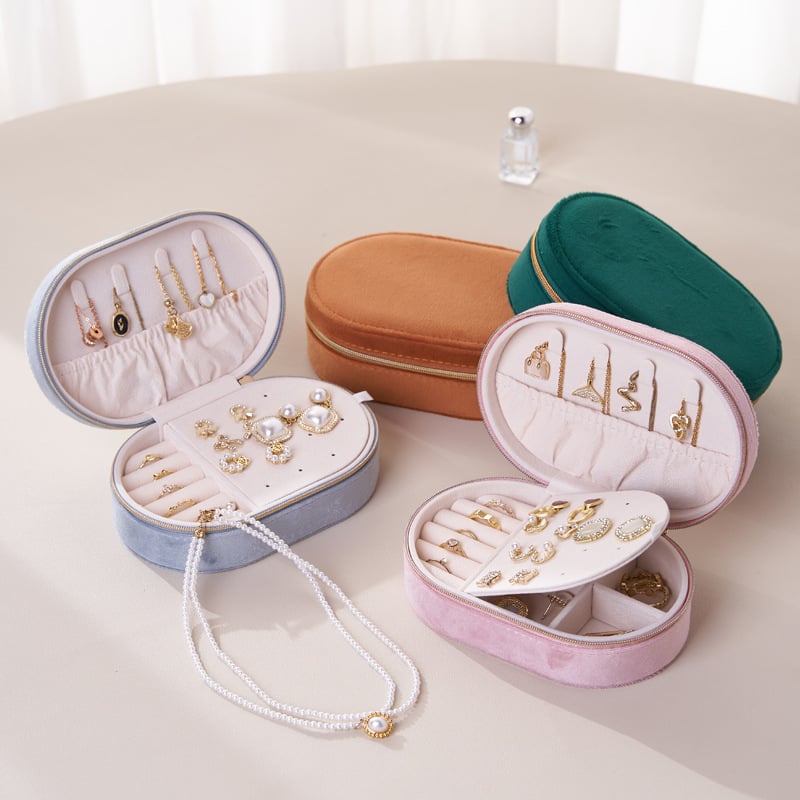 Cutie de bijuterii ovală din velur – pentru lanțuri, cercei și inele; stil coreean, construcție rigidă