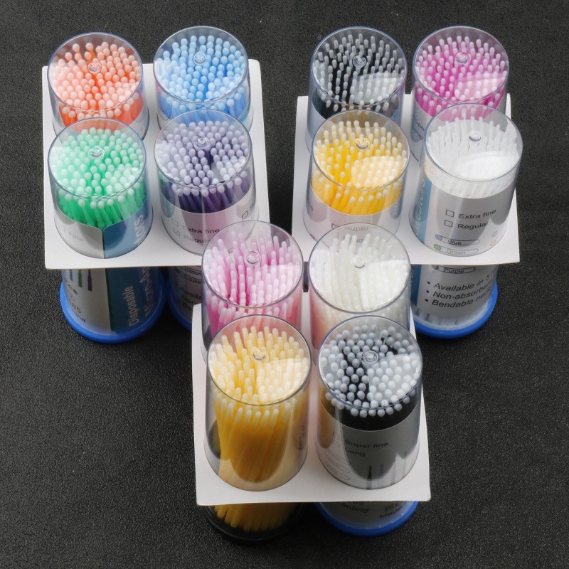 Πολυλειτουργική βούρτσα μακιγιάζ με μεγάλη στρογγυλή κεφαλή για κονσίλερ και χείλη, μιας χρήσης, πλαστική λαβή, 1 τεμάχιο.