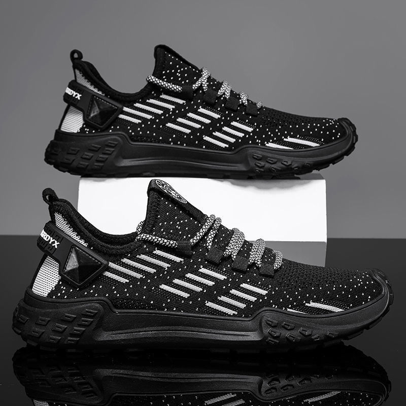 Võrkpallijalatsid - võrkkiht ülaosa, EVA sisetald, plastist talla, eesmine kinnitus, madal kand