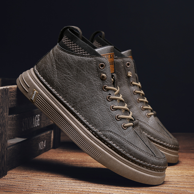 Meeste nahast loaferid kõrge ülaosaga, ümmarguse varbaga, lame kont, kummist talla, EVA sisetald