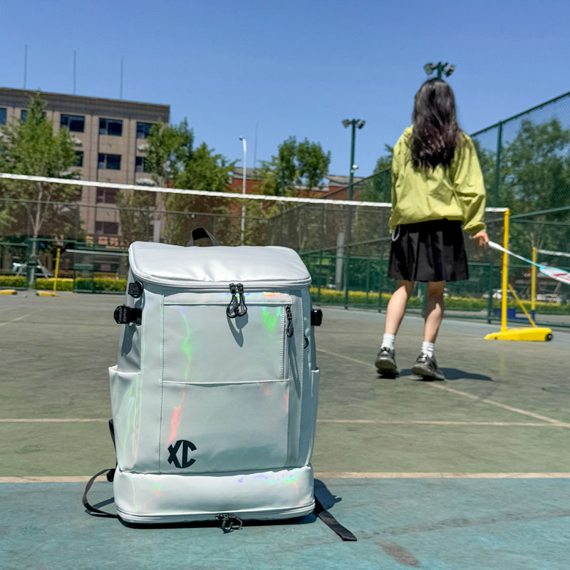 Mugursoma peldēšanai un fitnesam ar sausā–slapjā atdalīšanu un kurpju nodalījumu, ietilpība 20-35 l, Oxford audums, poliestera oderējums, piemērots ārējiem sportiem