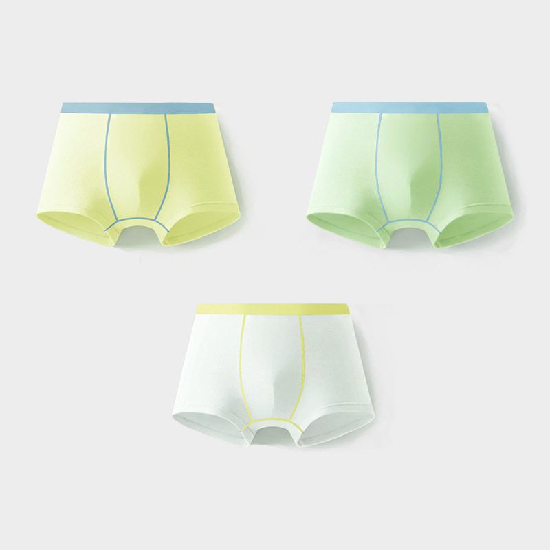 Bērnu biksītes no kokvilnas-modāla maisījuma; sastāvs 47,5% kokvilna, 47,5% modal, 5% elastāns; zēniem 3-8 gadi; vasaras 2024 izlaišana