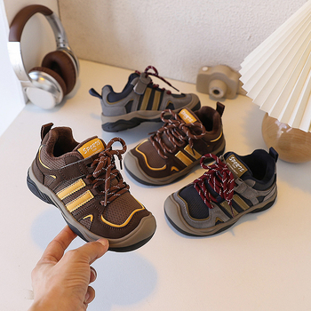 Dječje mrežaste sportske tenisice – prozračne, otporne na habanje, ublažavaju udarce; gornji dio od dvostruke mreže+PU; gumena potplat; Velcro zatvarač; za djecu 4–16 godina; proljeće–jesen; model 2025.