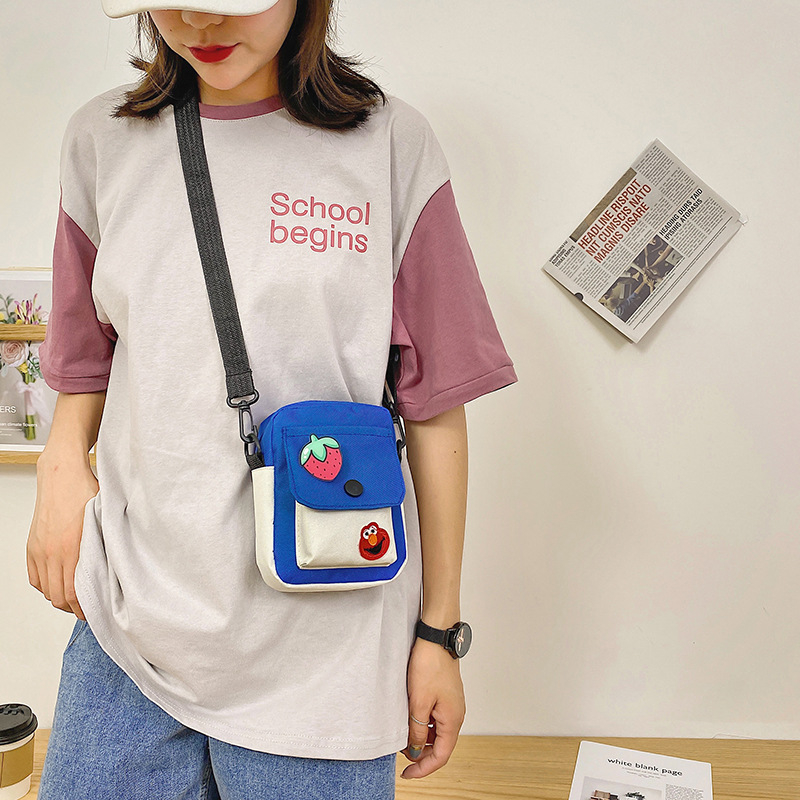 Geantă crossbody pentru femei Sesame Street, din Oxford, formă pătrată verticală, închidere cu fermoar, buzunare interne: telefon, ID, căptușeală poliester