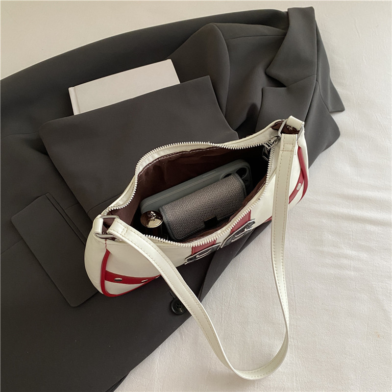 Geantă subraț, material PU, formă pătrată orizontală, închidere cu fermoar, curea simplă