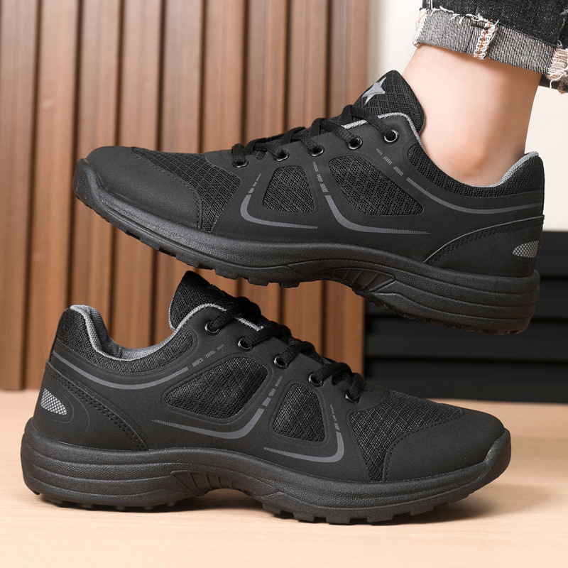 Πολυλειτουργικά αθλητικά παπούτσια προπόνησης, αναπνεύσιμο επάνω μέρος από διχτυωτή ύφανση, στρογγυλή μύτη, κορδώνια, χαμηλό προφίλ