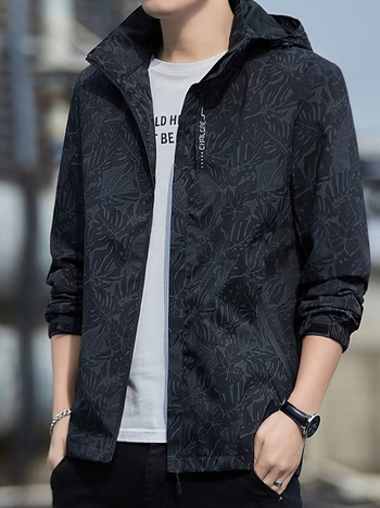 Jachetă bărbătească antivânt cu glugă, guler înalt, fermoar frontal și tiv drept – primăvară-toamnă 2025