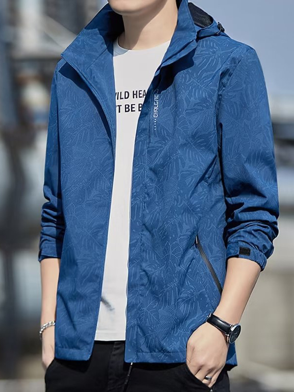 Jachetă bărbătească antivânt cu glugă, guler înalt, fermoar frontal și tiv drept – primăvară-toamnă 2025