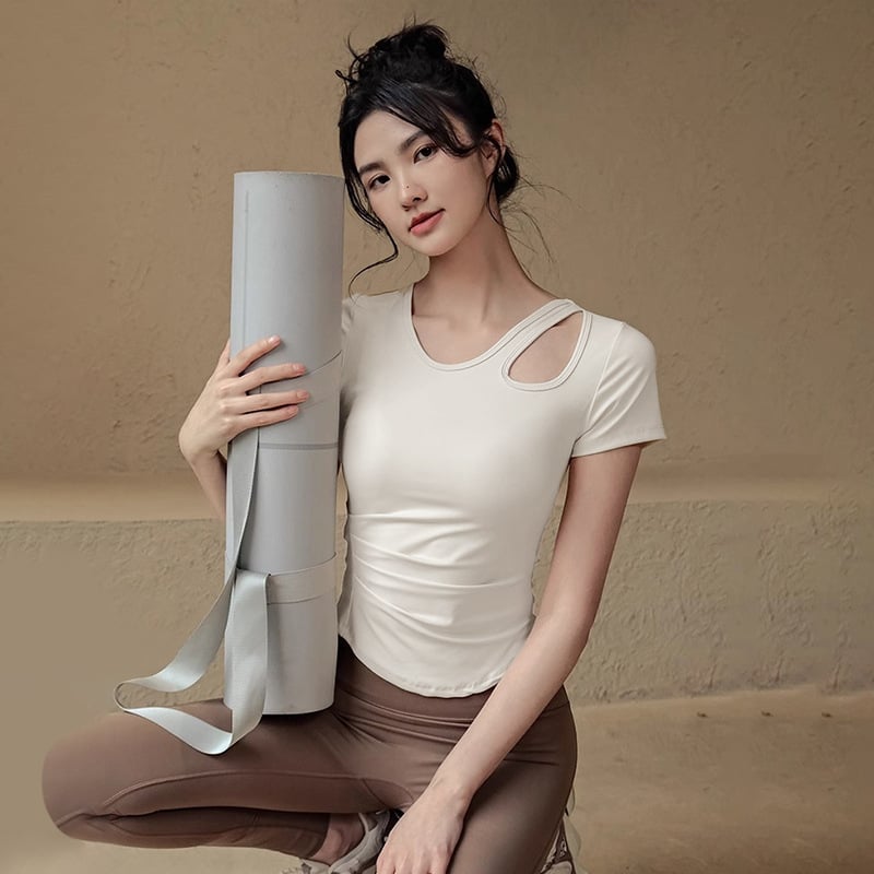 Γυναικείο τοπ γιόγκα με ενσωματωμένη επένδυση θώρακα — αδυνατιστικό κοντομάνικο αθλητικό T‑shirt για τρέξιμο, πιλάτες και γυμναστήριο (Ύφασμα: πολυεστέρας; Επένδυση: σπαντεξ; Ενσωματωμένη επένδυση στήθους)