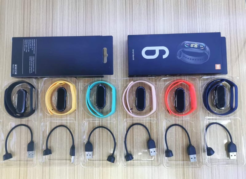 Pametna sportska narukvica s mjerenjem otkucaja srca, Bluetooth, magnetsko punjenje, domet 5–10 m, TFT zaslon