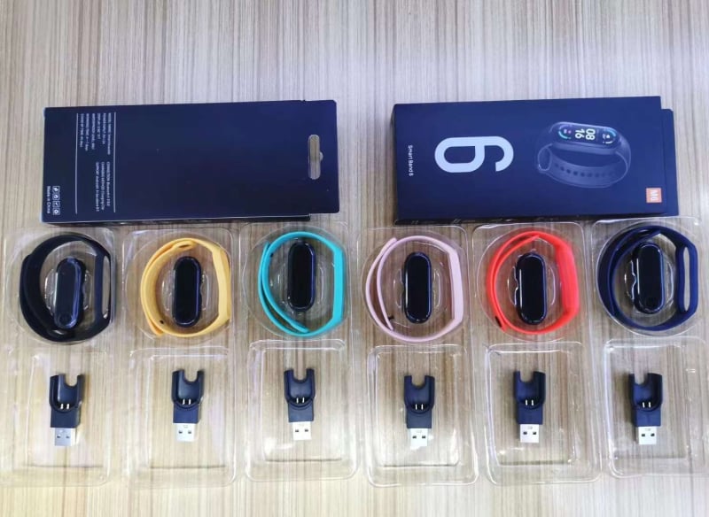 Pametna sportska narukvica s mjerenjem otkucaja srca, Bluetooth, magnetsko punjenje, domet 5–10 m, TFT zaslon