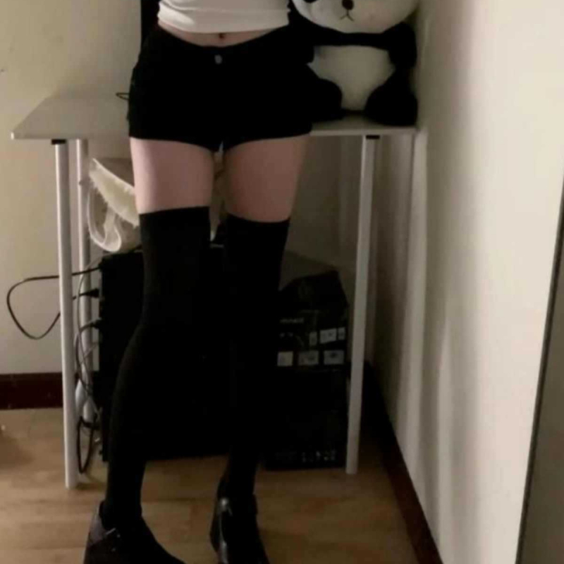 Džíns s vysokým pásom, vysoká elasticita denimu, dĺžka 3/4, rovný strih, zmes bavlny a polyesteru