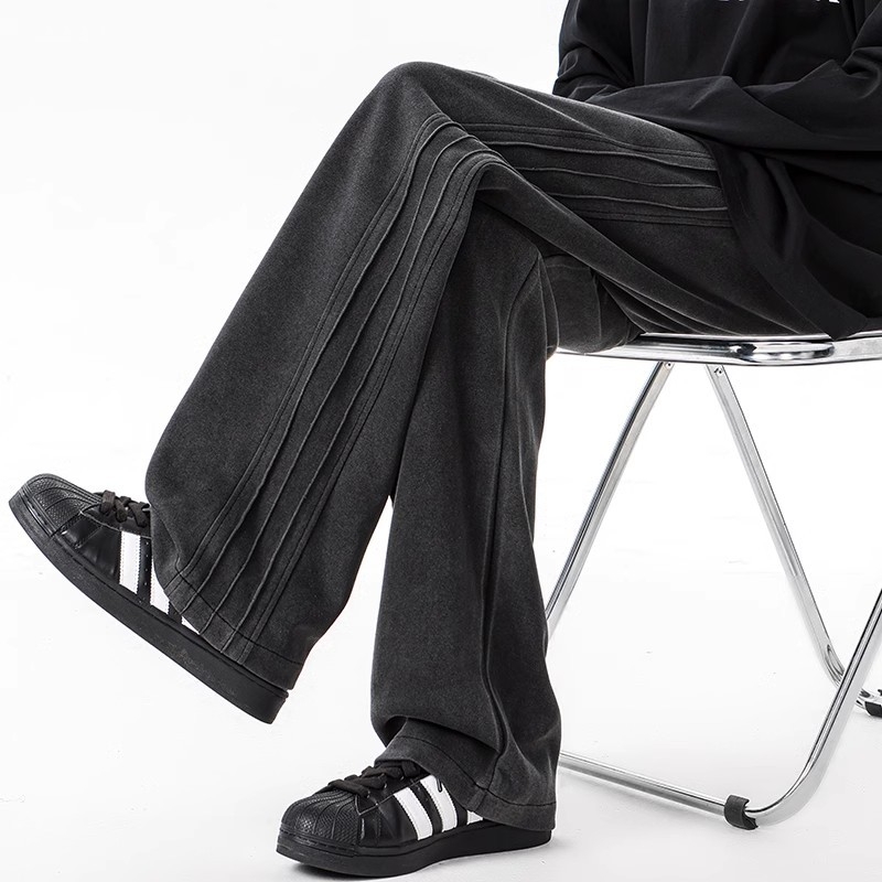 Pánske tepláky, americký retro štýl, voľný strih, stredná výška pásu, šnúrka na stiahnutie, bavlnená zmes