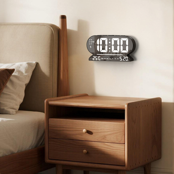 Alarmni sat s LED digitalnim zaslonom, napajanje baterijom, elektronički mehanizam, plastično kućište, termometar i alarm