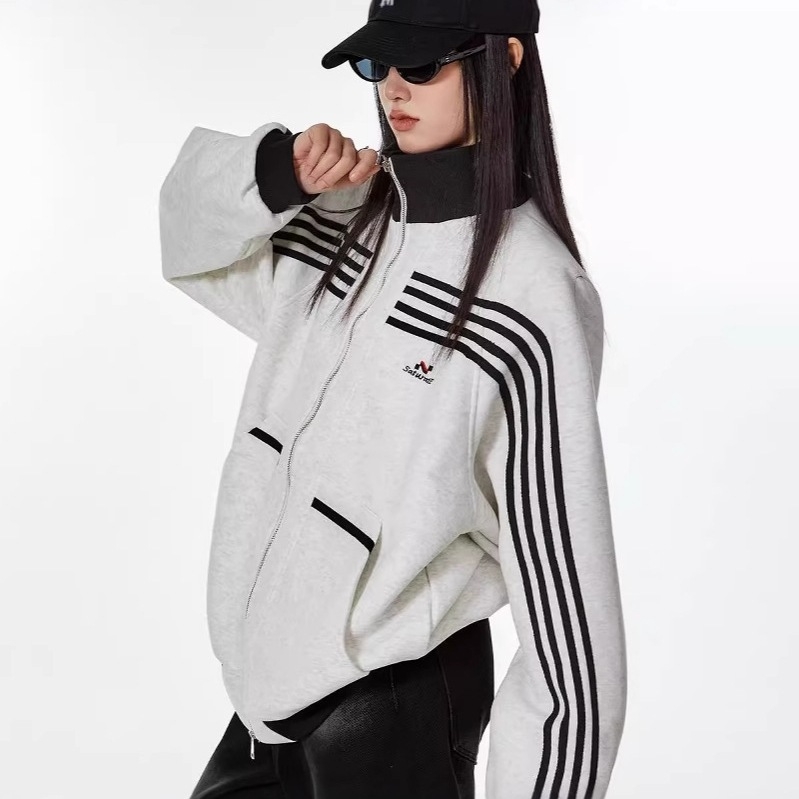 Muška jakna s color-blocking uzorkom, stojeći ovratnik, zip prednji, slobodan kroj, dugi rukav
