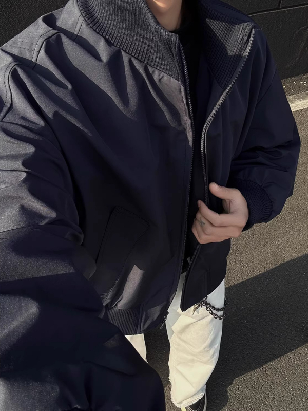 Muška bomber jakna sa stojećim ovratnikom, zipom sprijeda, ležerni kroj, poliester smjesa