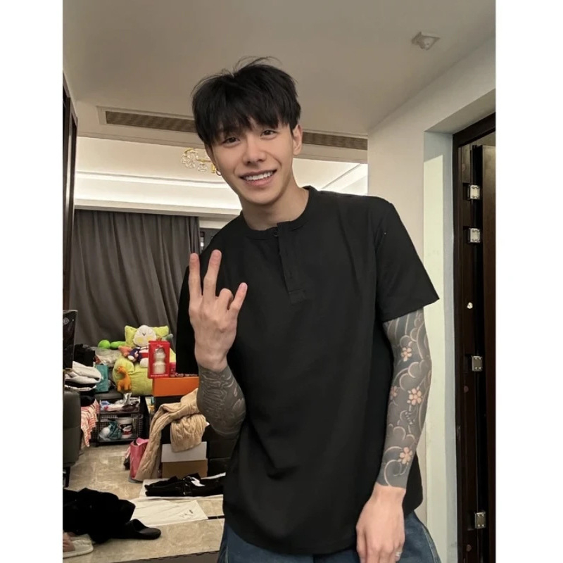 Tricou bărbați cu mâneci scurte, fără guler, guler rotund, respirabil din amestec bumbac-poliester, ușor pentru vară