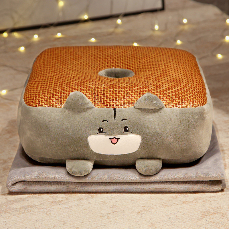 Kėdės sėdynės pagalvėlė – tatami stiliaus, vasaros naudojimui, užpildas PP medvilnė; raštas: vienos spalvos arba augalinis motyvas; tinka biurui ir automobiliui