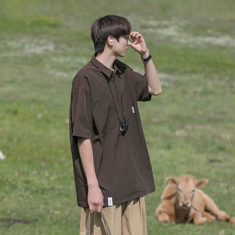 Αντρικό πόλο με κοντά μανίκια, χαλαρή γραμμή, στυλ Χονγκ Κονγκ, κολλάζ ραφή