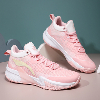 Krepšinio batelės – amortizacija, kvėpuojanti tinklinė viršutinė medžiaga, PU išorė, žemo profilio, universali (tinka abiems)