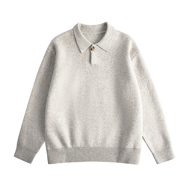 Kötött felső lehajtható gallérral, hosszú ujjú, laza szabás — poliészter-keverék (74.5% poliészter, 9.7% akril, 8.9% nejlon, 4.1% gyapjú, 2.8% spandex)