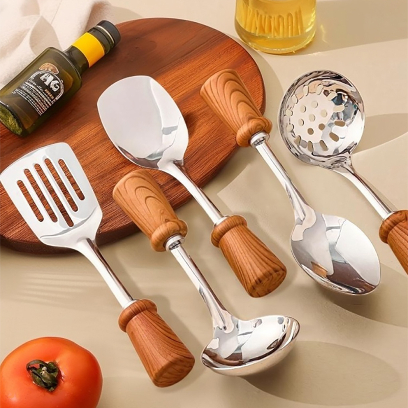 Virtuvės špatučių rinkinys su imitacine medžio rankena (Prekės ženklas: Platinum; Medžiaga: 201+410+PP; Funkcija: neprilimpančios paviršius; Stilius: senovinis, retro)