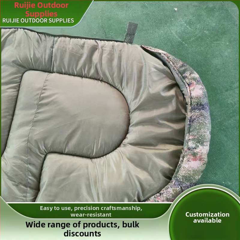 Pieaugušo guļammaiss ar aploksnes tipa konstrukciju, pildījums no tukšas kokvilnas, odere no poliestera, audums poliesters, svars 1–3 kg