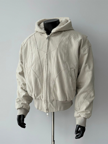 Geacă cu glugă, material sintetic amestec, căptușeală 100% poliester, fermoar frontal, buzunare laterale