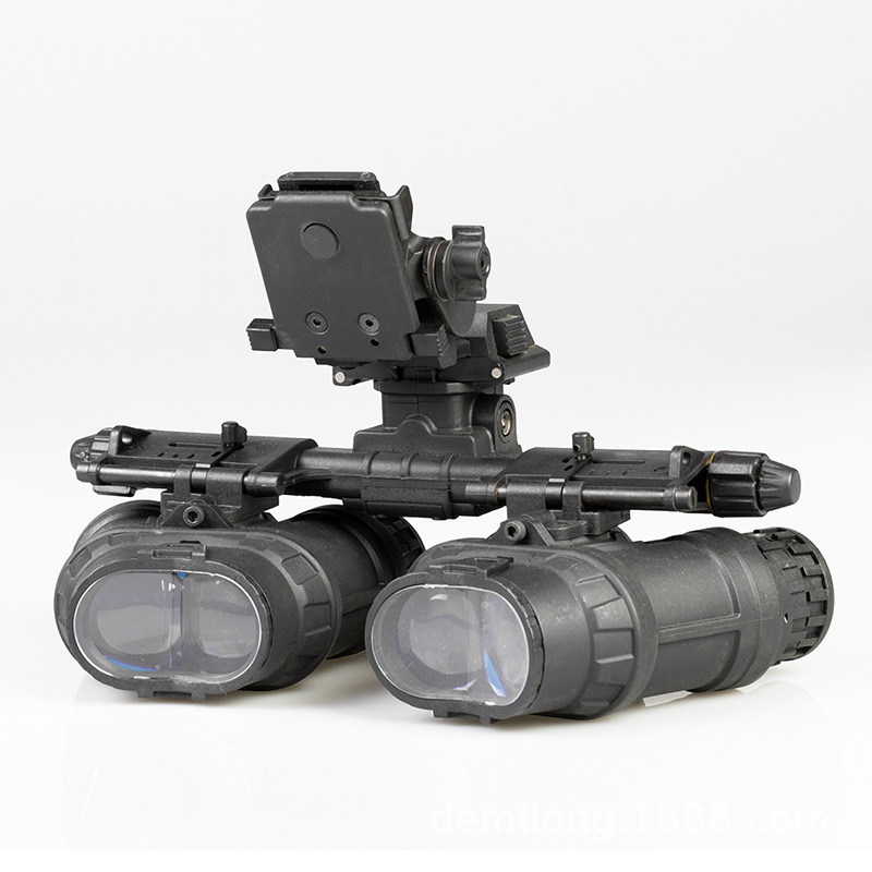 GPNVG18 keturių vamzdžių naktinio matymo įrenginio modelis su L4G24 metaliniu sunkvežimio šalmu, keturių akių modelis, neveikia