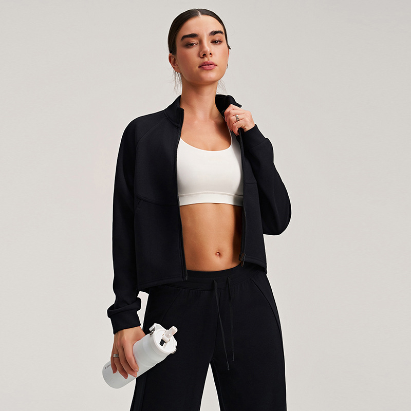 Moteriška sportinė išorinė striukė su aukšta apykakle, ilgomis rankovėmis, siaura silueta, didelė kišenė, rudens kasdienis stilius