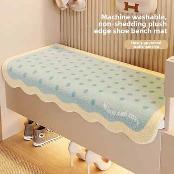 Sėdėjimo pagalvė, akrilinė vilna, poliesterio pluošto užpildas, karikatūrų raštas, individualus apdorojimas