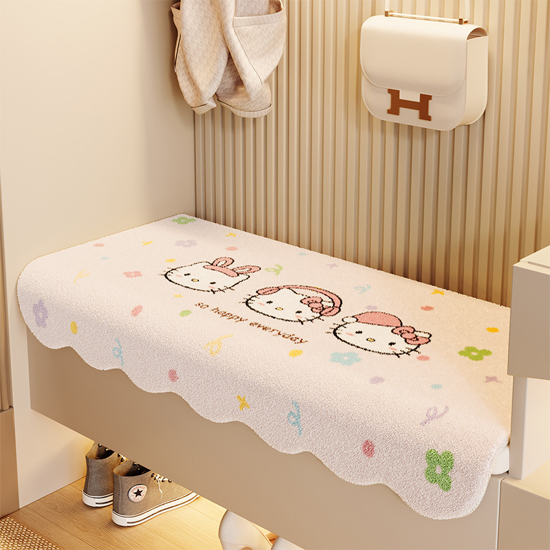 Sėdėjimo pagalvė, akrilinė vilna, poliesterio pluošto užpildas, karikatūrų raštas, individualus apdorojimas