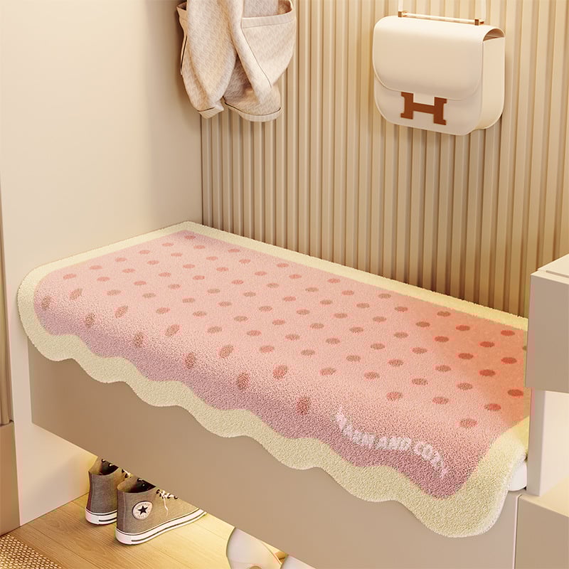 Sėdėjimo pagalvė, akrilinė vilna, poliesterio pluošto užpildas, karikatūrų raštas, individualus apdorojimas