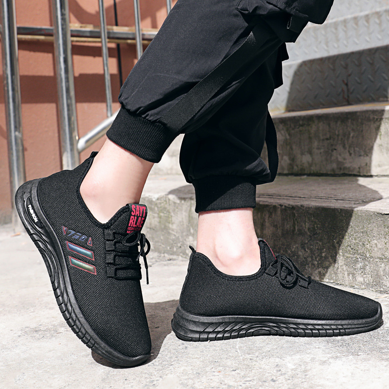 Ανδρικά ανάλαφρα αθλητικά παπούτσια με υφασμάτινο πάνω μέρος, δικτυωμένη επένδυση, ριγέ μοτίβο, σόλα έγχυσης