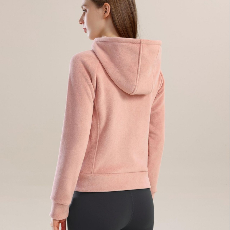 Moteriška stora sportinė striukė su gobtuvu žiemai – poliesterio išorinis audinys, poliesterio pamušalas, ilgos rankovės