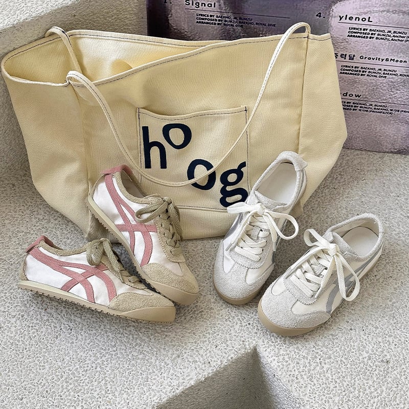 Adidași pentru femei cu exterior din velur și material, căptușeală din plasă respirabilă, șireturi, talpă din cauciuc