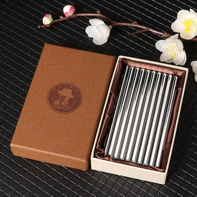 Plastmasas cigarešu kārba 10 cigaretēm, pārnēsājama, ar kartes slota dizainu, pretestība pret saspiešanu, ar logo personalizāciju