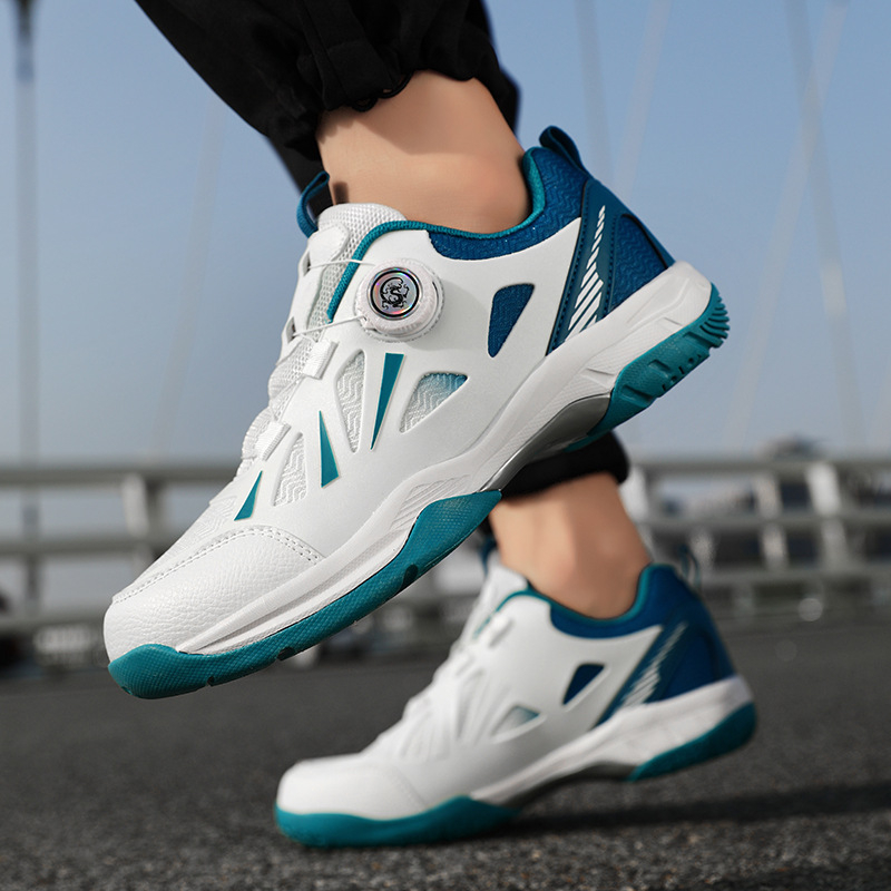 Badmintoni ja tennisetreeningujalatsid pöörleva klambriga ja elastse rihmaga, universaalsed, madal varvaste kõrgus, ülemine kunstnahk, kummist tald