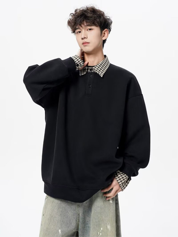 Πόλο με καρό μοτίβο, κουκούλα, μακριά μανίκια, άνετη γραμμή, ύφασμα πολυεστέρα-ελαστάνης, πλένεται στο πλυντήριο