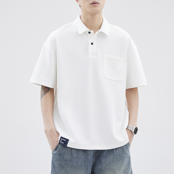 Ανδρικό πόλο με κοντά μανίκια, χαλαρή γραμμή, ύφασμα Power Cotton, διαπνέον και ανθεκτικό, λεπτομέρεια ραφής