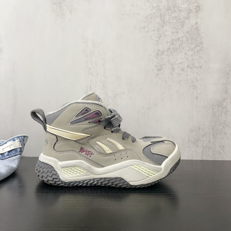 Унисекс детски баскетболни обувки с мид топ височина, подплата за топлина, горна част от микрофибър, подметка от гума, закопчаване с велкро, зимен модел, дизайн с цветни блокове