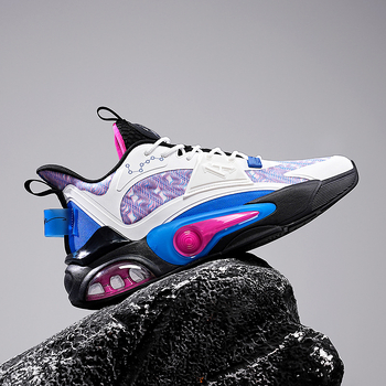 Krepšinio bateliai žemo profilio – universalūs, priešslidimas, atsparūs dėvėjimui, amortizacijos gelio technologija, viršus tinklinis audinys, padas guma-EVA-PLC