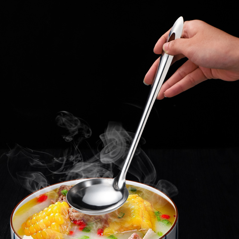 Κουτάλι για hot pot – μακριά λαβή, ανοξείδωτο ατσάλι, με σκούμερ για σερβίρισμα, μοντέρνο απλό στυλ