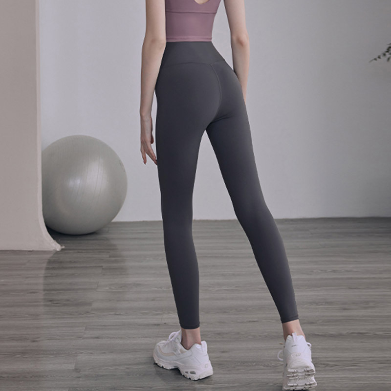 Ženski ljetni fitness set — top s kratkim rukavima i hlače za jogu, brzo sušenje, poliester/spandeks smjesa 93,3%/6,7%, za trčanje, pilates i trening