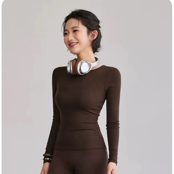 Joga viršūnė su atvira nugara ir virvelinėmis petnešomis, su krūtinės pagalvėle, kvėpuojantis Nailono-Spandekso pluoštas, ilgomis rankovėmis, įprastas ilgis