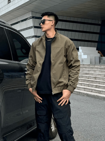 Americký retro kabát so stojacim golierom, zipsom, voľný strih, vonkajšia látka z polyesterového zmesi 95%, dlhé rukávy