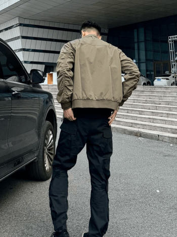 Americký retro kabát so stojacim golierom, zipsom, voľný strih, vonkajšia látka z polyesterového zmesi 95%, dlhé rukávy