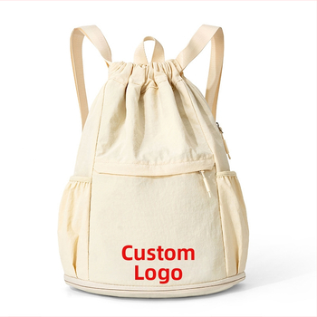 Spordiseljakott, unisex, polüester, veekindel ja kulumiskindel, kõverad õlarihmad, sobib korvpallile, jalgpallile, tennisile ja badmintonile