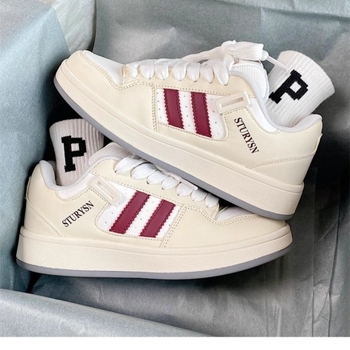 Casual sportske tenisice s PU gornjim dijelom, okrugla nosnica, niski profil (1-3 cm), gumeni potplat, vezanje šnimama