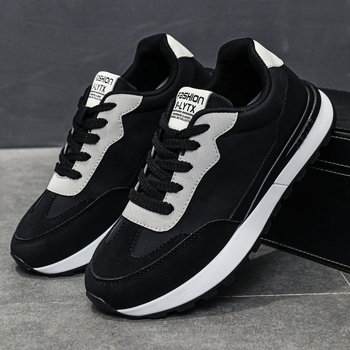 Vyriški batai su storu padu, viršutinis: oda + tinklas, nosies forma: apvali, kulno aukštis: vidutinis 3–5 cm, užsegimas raišteliais, blauzdos aukštis: vidutinis 3–7 cm